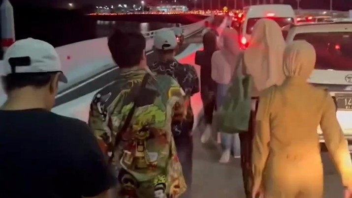 Viral Turis Bali Jalan Kaki ke Bandara, Ternyata Ini adalah adalah Masalahnya